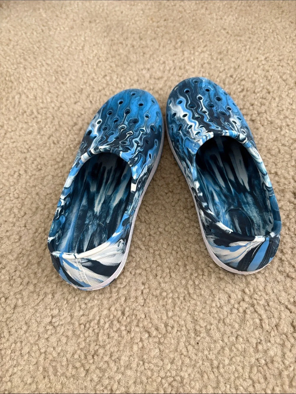 Cat & Jack Kids Blue Marbled Slip-On Water Shoes